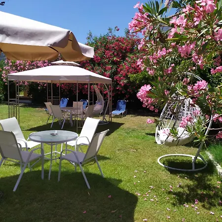 Konukevi Periklis 3*